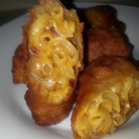 Mac and Cheese Bacon Eggrolls